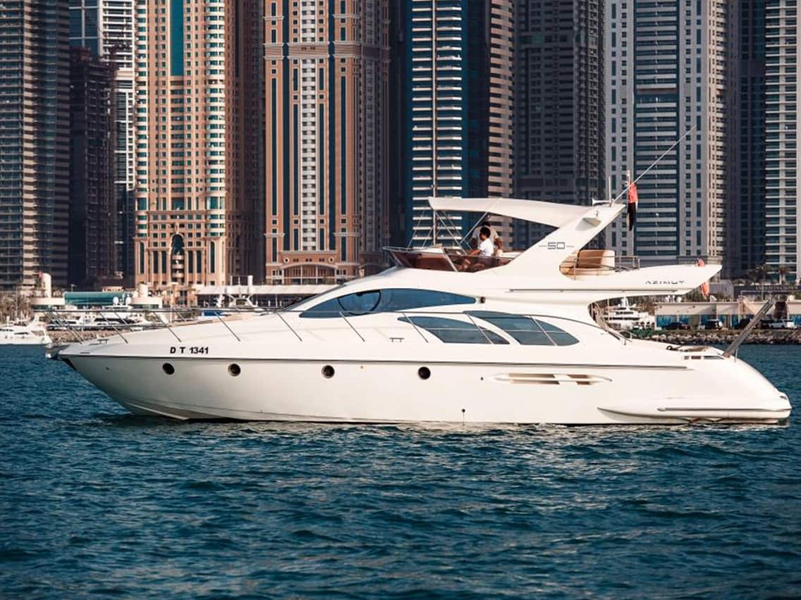 Why Should You Plan Your Yacht Rental with a Professional Company